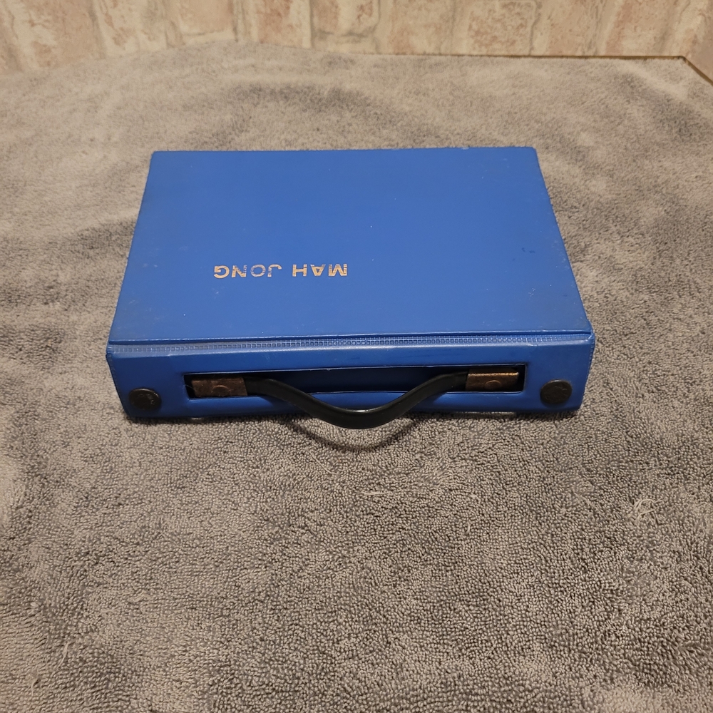 Classic Mahjong Set in Blue Case - Picture 3 of 7